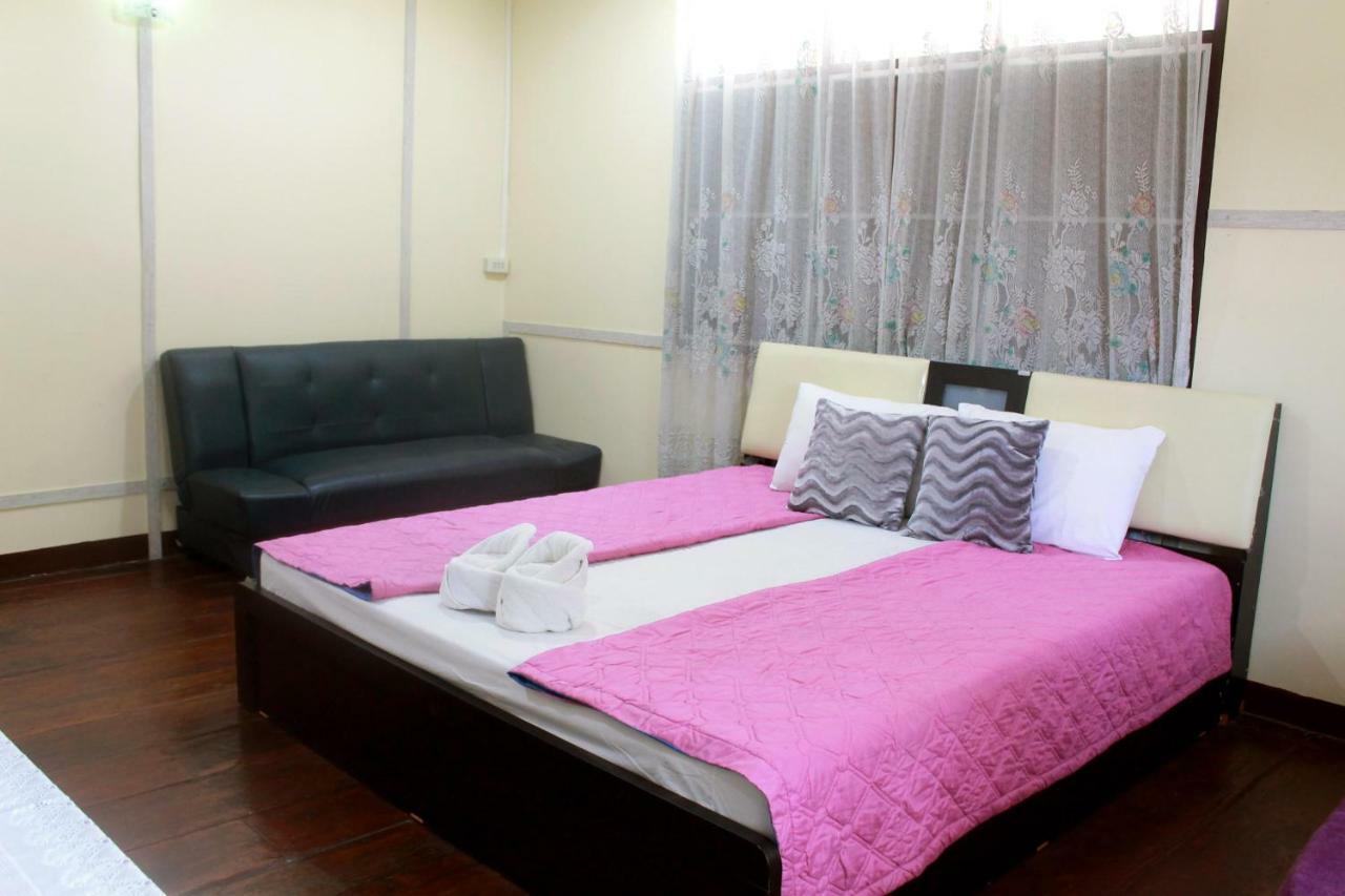 Ban Khun Rin Homestay Ампхава Екстер'єр фото